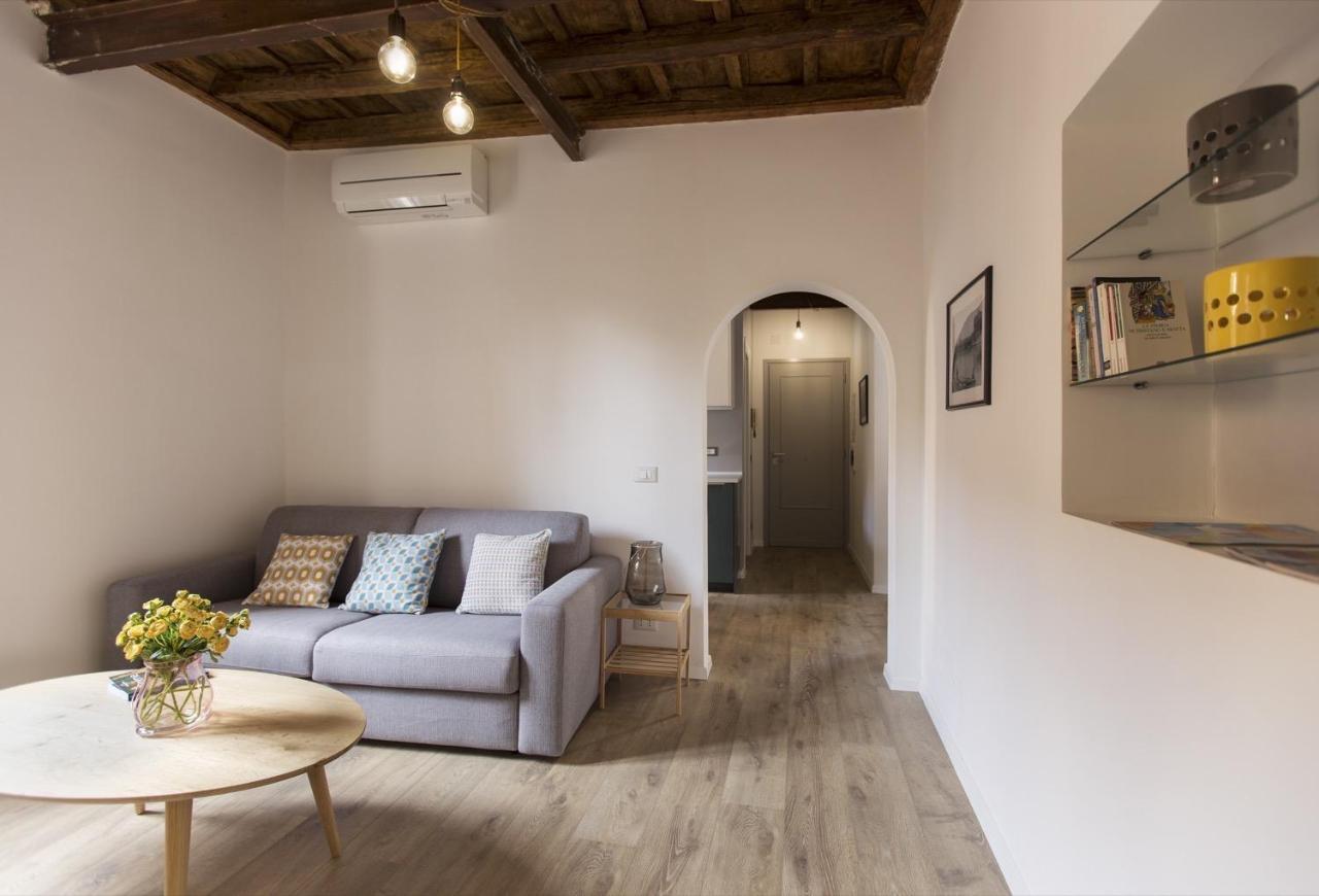 Cozy Apartment In Via Degli Spagnoli - FromhometoRom Eksteriør billede