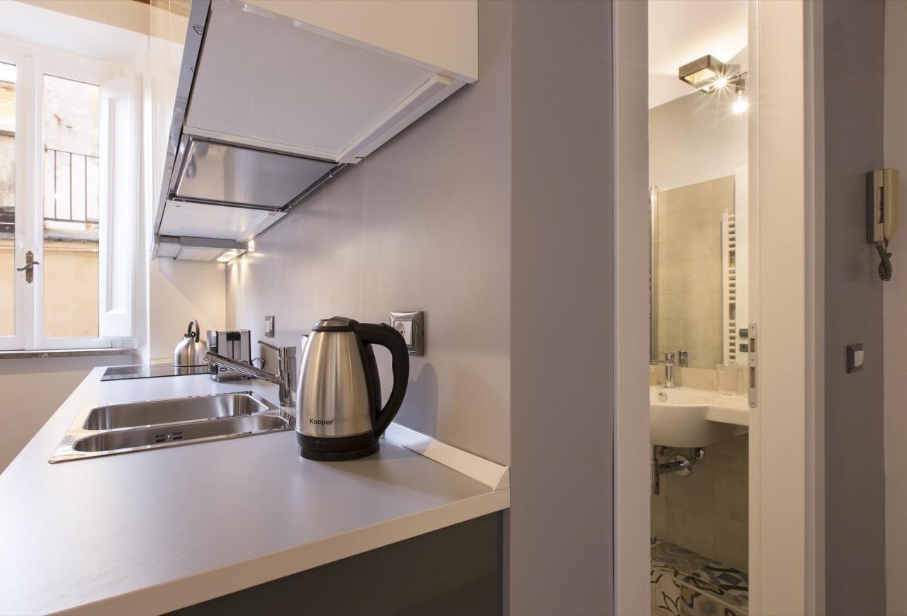 Cozy Apartment In Via Degli Spagnoli - FromhometoRom Eksteriør billede