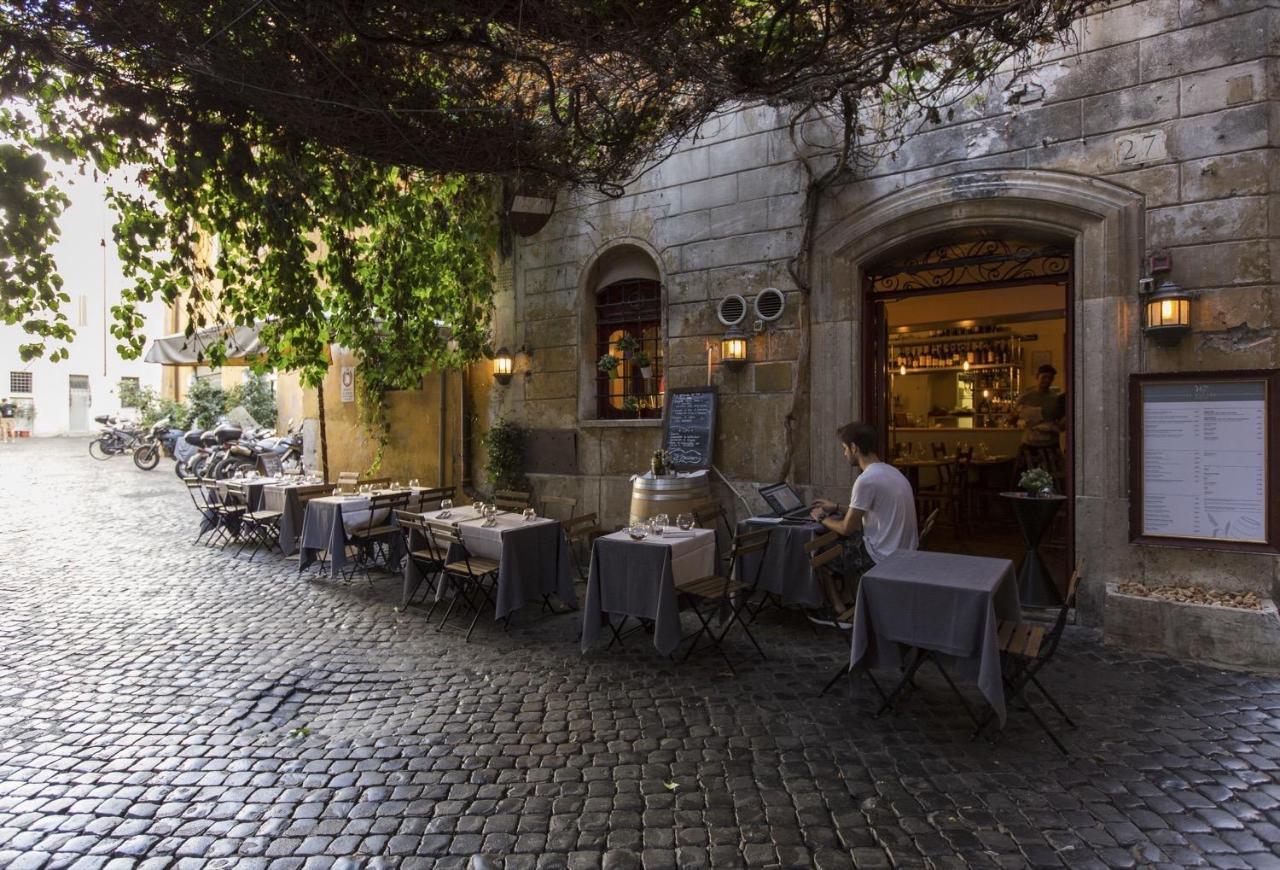 Cozy Apartment In Via Degli Spagnoli - FromhometoRom Eksteriør billede